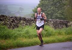 0607 Wharfedale half Graham Pawley by Dave Woodhead.jpg